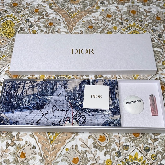 Dior AROUND THE WORLD TOTE Gift Set-NIB - Picture 1 of 16